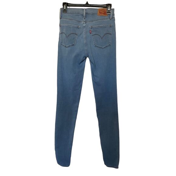 Levi's 720 High Rise Super Skinny  Women's‎ Jeans  26 - Picture 2 of 2